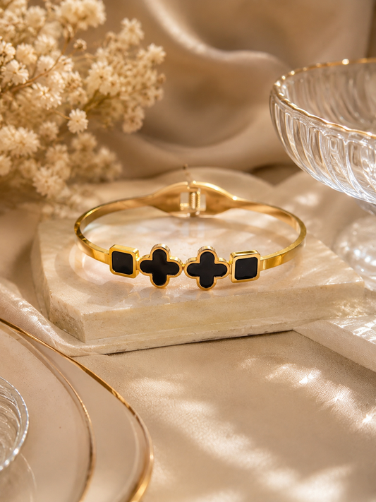 Noir Clover Gold Bracelet