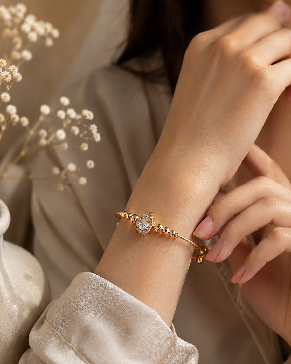 Elara Teardrop Crystal Bracelet