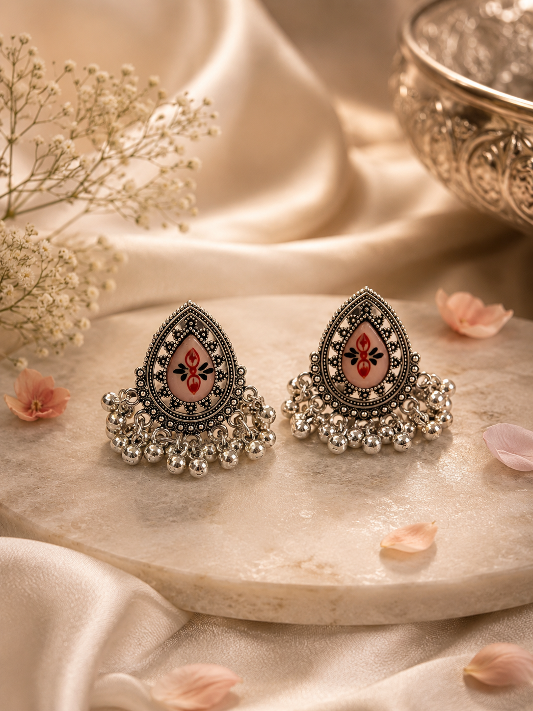 Gulnaar Pearl Stud Earrings